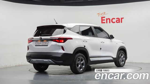 Kia Seltos из Кореи Encar