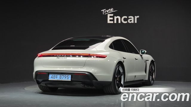 Porsche Taycan из Кореи Encar
