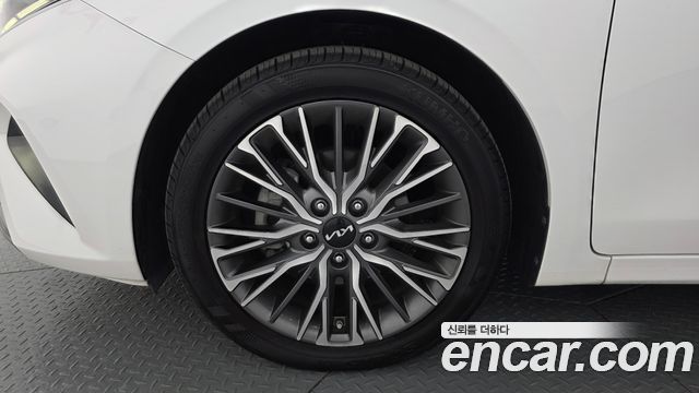 Kia K3 из Кореи Encar