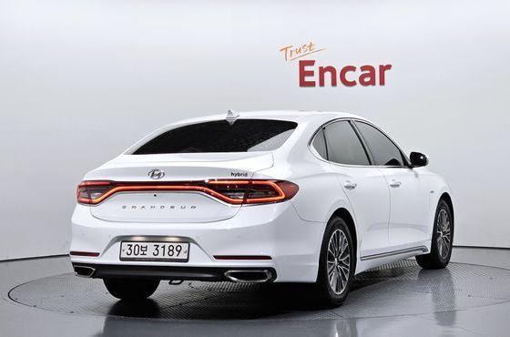 Hyundai Grandeur Exclusive Special — пробег 231 588 км — фото 2 из 5