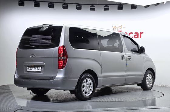 Hyundai Starex 5-Seater VAN CVX Luxury — пробег 187 468 км — фото 2 из 5