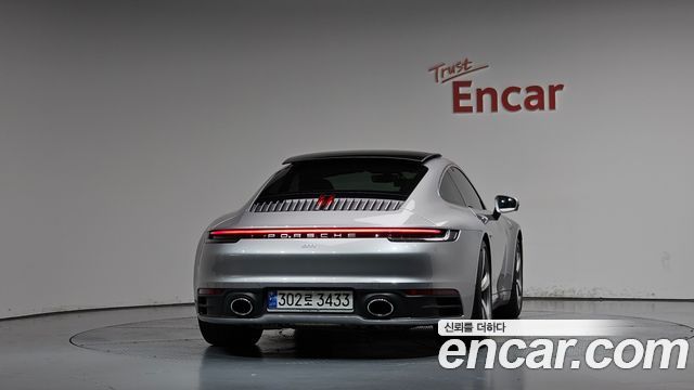 Porsche 911 Carrera 4 — пробег 31 141 км — фото 4 из 5