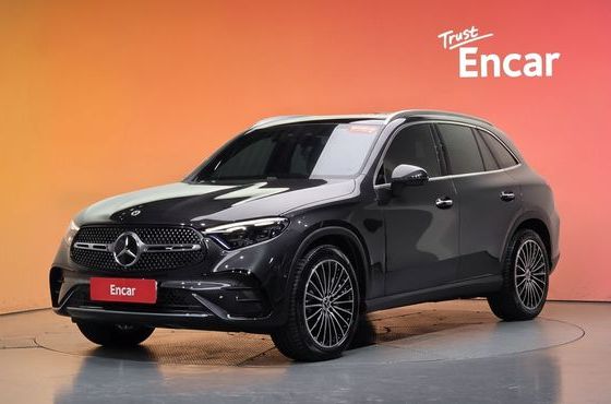 Mercedes-Benz GLC-Class GLC300 4MATIC AMG Line — пробег 3 363 км — фото 1 из 5