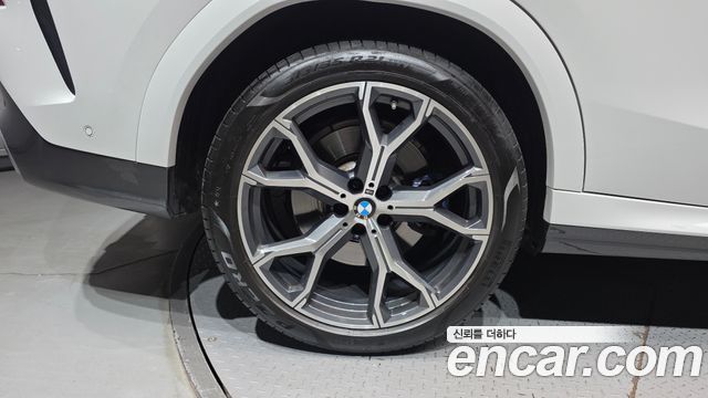 BMW X6 xDrive40i M Sport — пробег 57 587 км — фото 5 из 5
