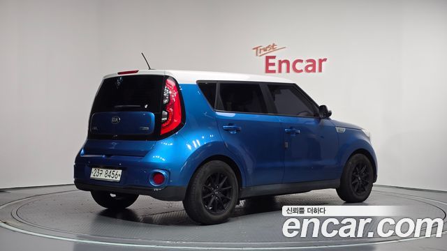 Kia Soul EV — пробег 149 275 км — фото 2 из 5