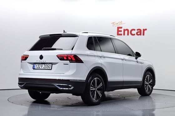 Volkswagen Tiguan 2.0 TDI 4-Motion Premium — пробег 160 008 км — фото 2 из 5