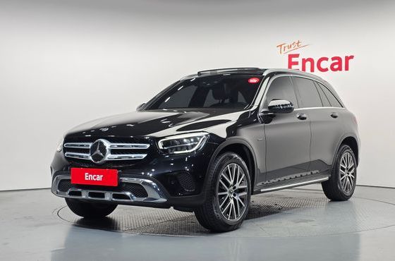 Mercedes-Benz GLC-Class GLC300e 4MATIC — пробег 27 971 км — фото 1 из 5