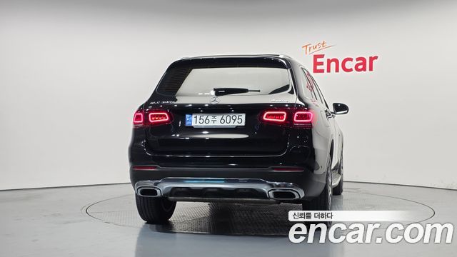 Mercedes-Benz GLC-Class GLC300e 4MATIC — пробег 27 971 км — фото 4 из 5