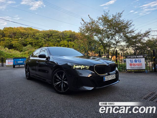 BMW 5-Series 530i Luxury Plus — пробег 38 500 км — фото 3 из 5