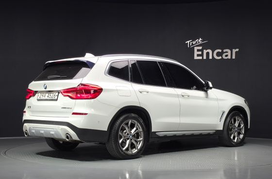 BMW X3 xDrive 20d — пробег 111 902 км — фото 2 из 5