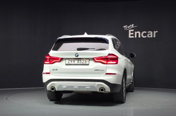 BMW X3 xDrive 20d — пробег 111 902 км — фото 4 из 5