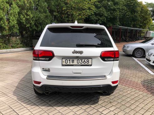 Jeep Cherokee 3.0 Diesel Overland WK2 — пробег 187 000 км — фото 4 из 5