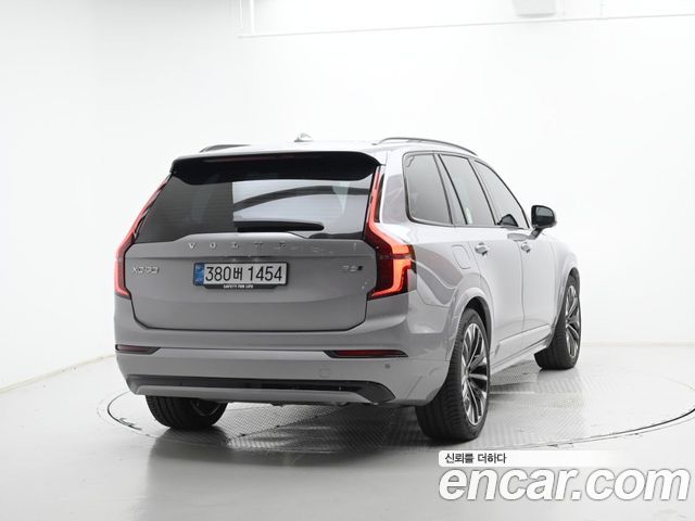 Volvo XC90 B6 Ultra Bright — пробег 115 км — фото 2 из 5