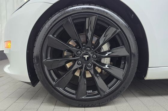 Tesla Model 3 Long Range AWD — пробег 75 677 км — фото 5 из 5
