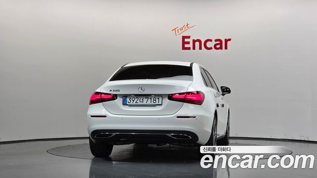Mercedes-Benz A-Class A220 Sedan — пробег 2 685 км — фото 4 из 5