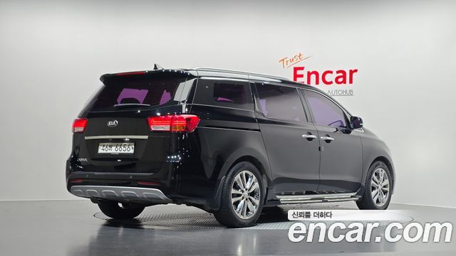 Kia Carnival из Кореи Encar