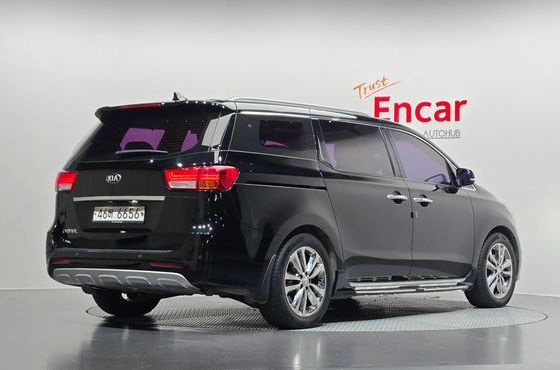 Kia Carnival 9-seater Prestige — пробег 98 002 км — фото 2 из 5