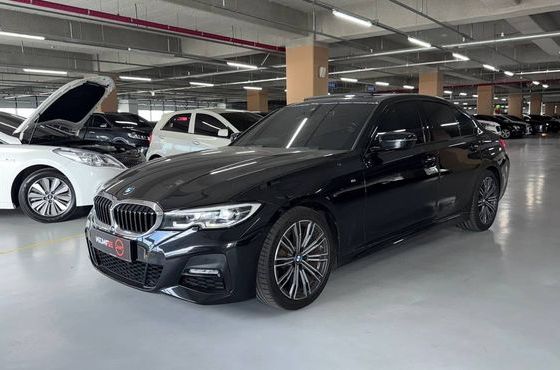 BMW 3-Series 320i M Sport — пробег 55 370 км — фото 1 из 5