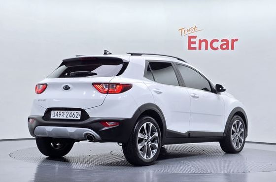 Kia Stonic 1.4 Prestige — пробег 62 782 км — фото 2 из 5