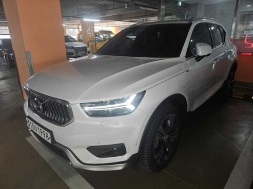 Volvo XC40 T4 Inscription — пробег 32 414 км — фото 2 из 5