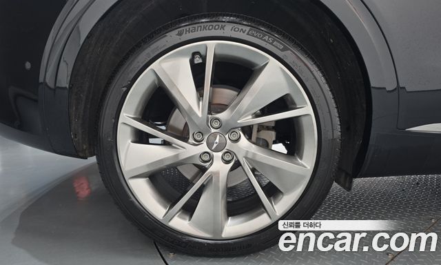 Genesis GV70 из Кореи Encar