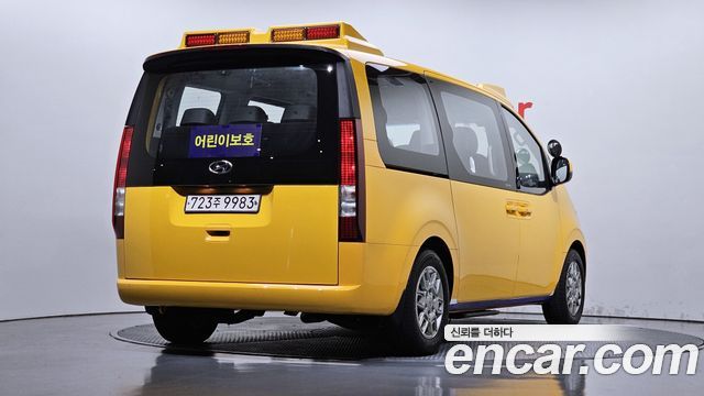 Hyundai Staria L3.5  Kinder Safety Car 11-Seater — пробег 33 686 км — фото 2 из 5