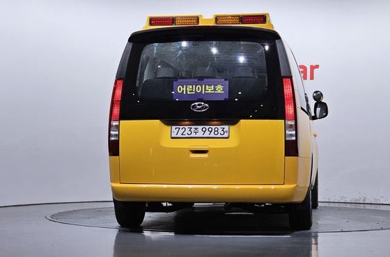 Hyundai Staria L3.5 Kinder Safety Car 11-Seater — пробег 33 686 км — фото 4 из 5