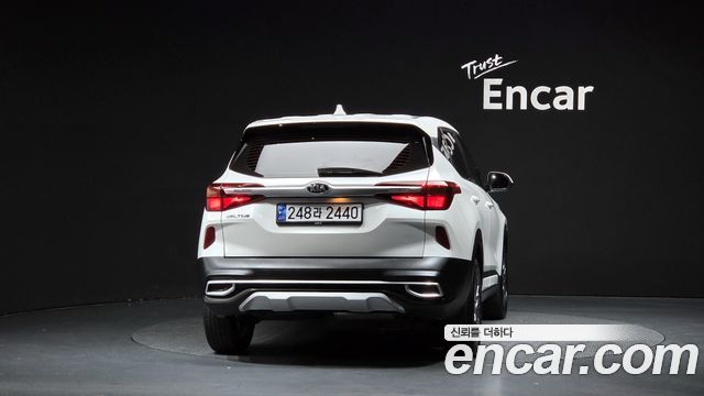 Kia Seltos из Кореи Encar