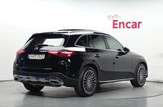 Mercedes-Benz GLC-Class GLC300 4MATIC AMG Line — пробег 40 360 км — фото 2 из 5