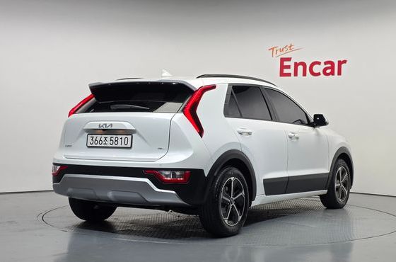 Kia Niro Prestige — пробег 50 081 км — фото 2 из 5