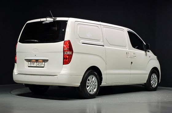 Hyundai Starex Van 3-Seater Smart — пробег 77 763 км — фото 2 из 5