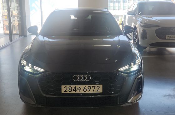 Audi A5 40 TFSI S Line — пробег 150 км — фото 3 из 5