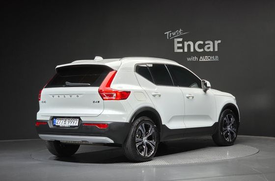 Volvo XC40 B4 Inscription — пробег 25 806 км — фото 2 из 5