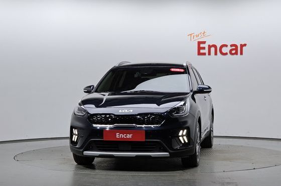 Kia Niro 1.6 HEV Signature — пробег 78 692 км — фото 3 из 5