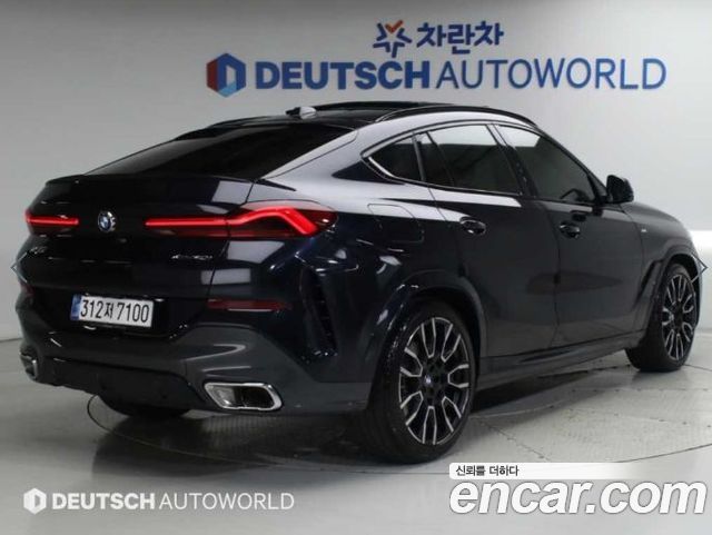 BMW X6 xDrive40i M Sport — пробег 6 539 км — фото 2 из 5