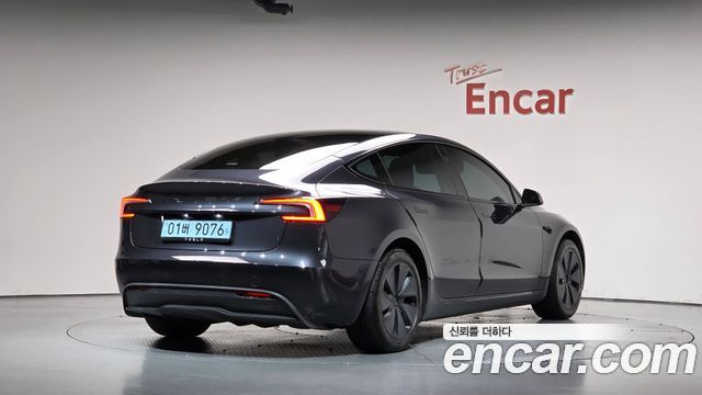 Tesla Model 3 RWD — пробег 13 279 км — фото 2 из 5