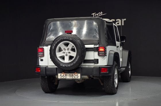 Jeep Wrangler 3.6 Sport 2Door — пробег 173 515 км — фото 4 из 5
