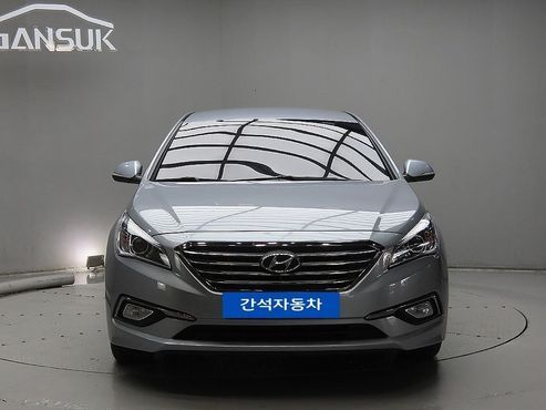 Hyundai Sonata 2.0 Smart — пробег 241 500 км — фото 3 из 5
