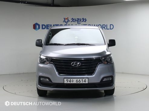 Hyundai Starex Van 3-Seater Smart — пробег 93 070 км — фото 3 из 5