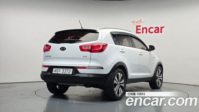 Kia Sportage Diesel 2WD TLX Deluxe — пробег 124 098 км — фото 2 из 5