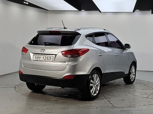 Hyundai Tucson Diesel 2WD LX20 Luxury — пробег 173 799 км — фото 4 из 5
