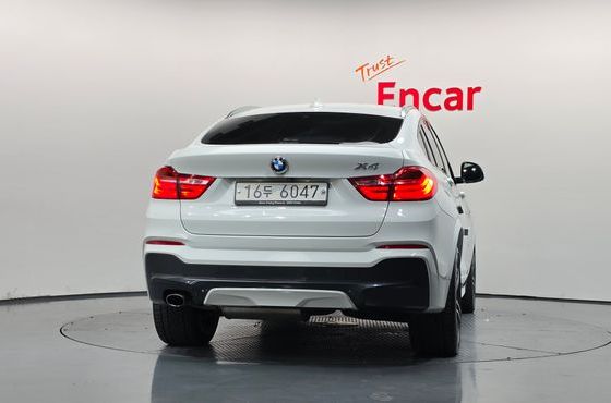 BMW X4 xDrive20d M Sport — пробег 76 060 км — фото 4 из 5