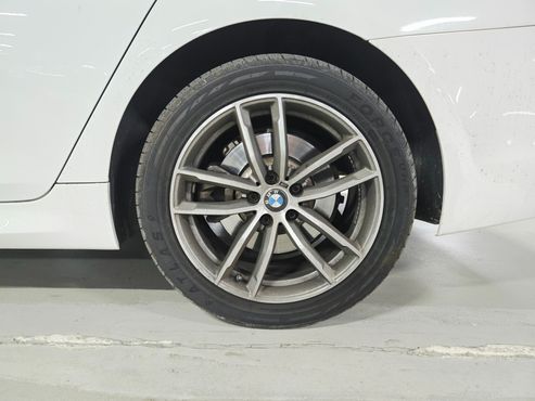BMW 5-Series 520d M Sport Package Plus — пробег 91 279 км — фото 5 из 5