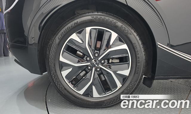 Kia EV6 из Кореи Encar