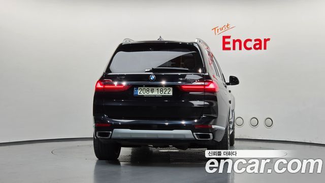 BMW X7 xDrive 40i Design Pure Excellence 7-Seater — пробег 122 298 км — фото 4 из 5
