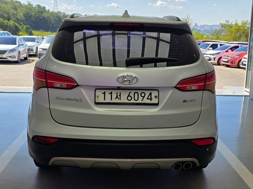 Hyundai Santafe Diesel(e-VGT) 2.0 2WD Premium — пробег 263 000 км — фото 4 из 5