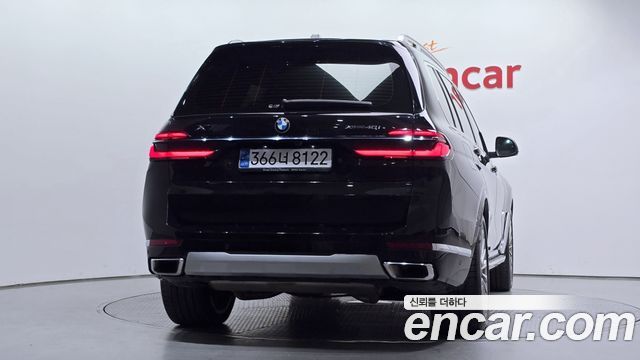 BMW X7 xDrive 40i Design Pure Excellence 7-Seater — пробег 93 914 км — фото 4 из 5