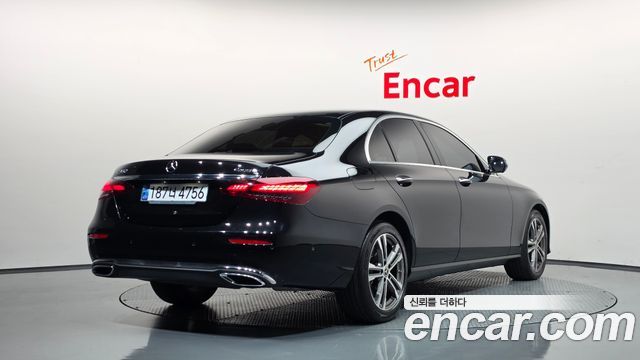 Mercedes-Benz E-Class E350 4MATIC Avantgarde — пробег 58 256 км — фото 2 из 5