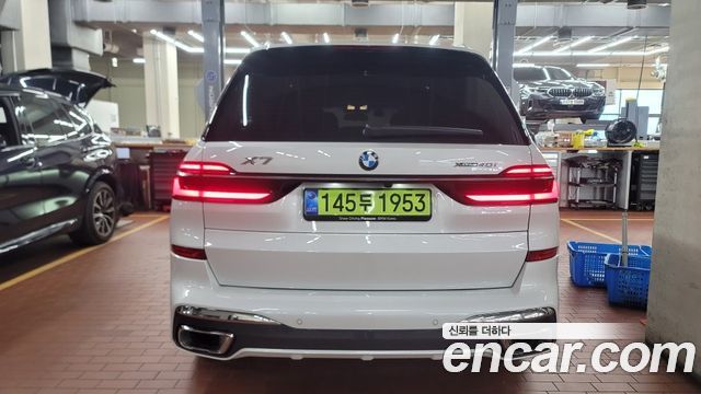 BMW X7 xDrive 40i M Sport 6STR — пробег 4 046 км — фото 4 из 5