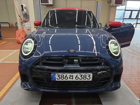 Mini Cooper JCW — пробег 7 002 км — фото 2 из 5